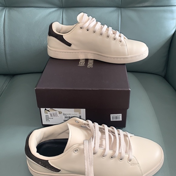 Raf Simons Orion Leather Sneaker - Picture 8 of 8